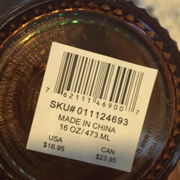 Brand new Limited Edition Starbucks Gold studded 16 oz cup - Picture 5 of 5